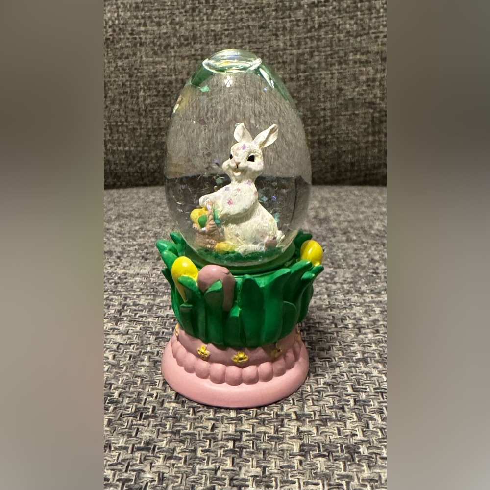 Vintage Avon Easter Bunny Snow Globe